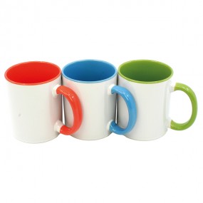 Porcelain coffee mug with colored handle